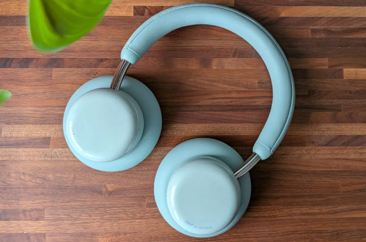 نمای نزدیک CMF Headphone Pro
